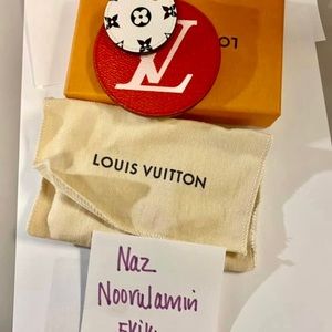 Louis Vuitton keychain/bag charm!